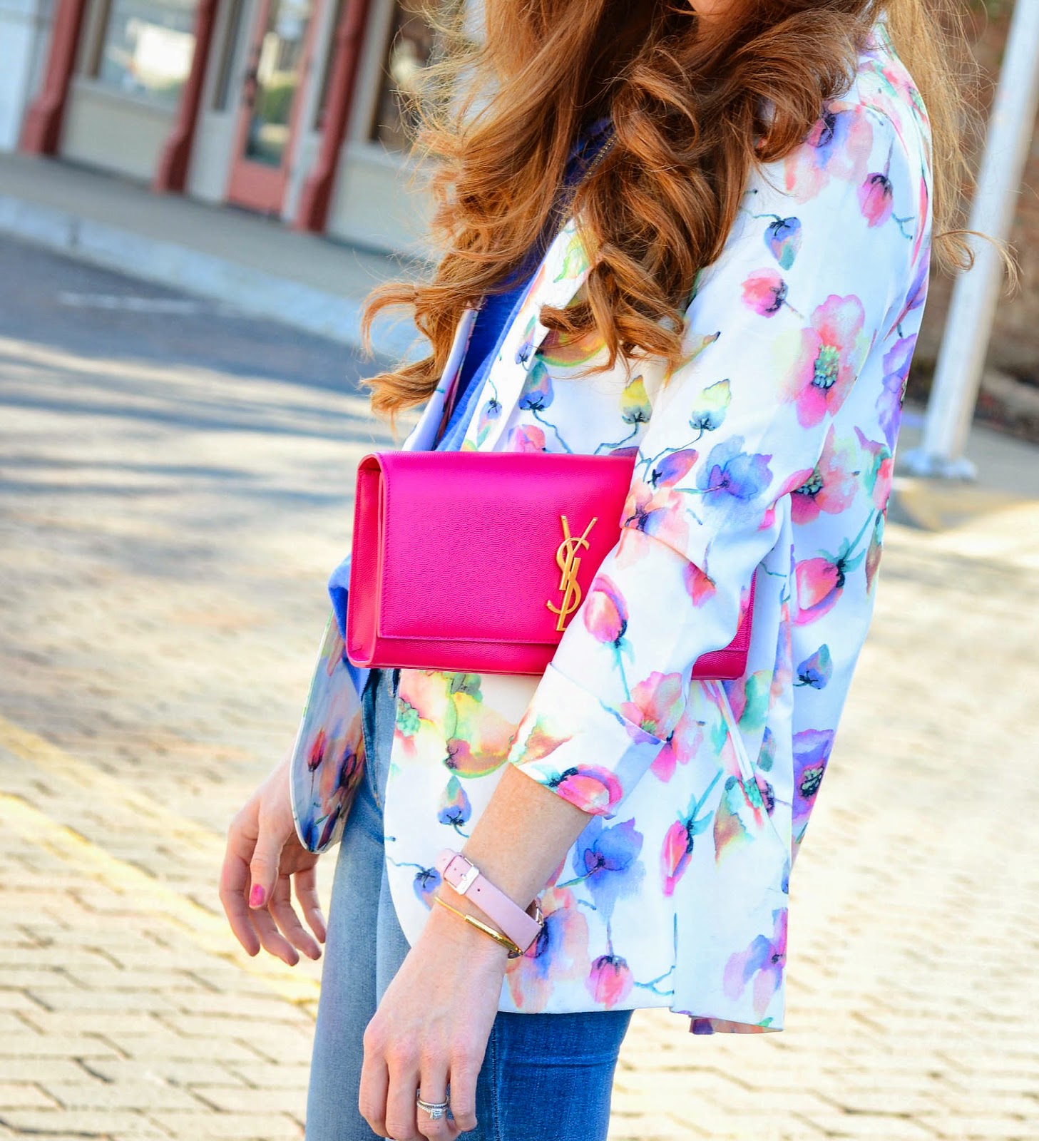 blazer with tennis shoes